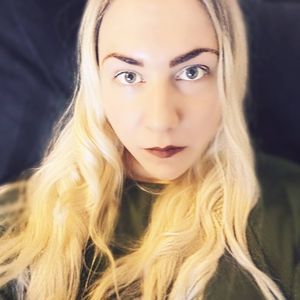 Meet your Posher, Liz